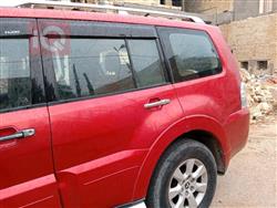 ميتسوبيشي باجيرو